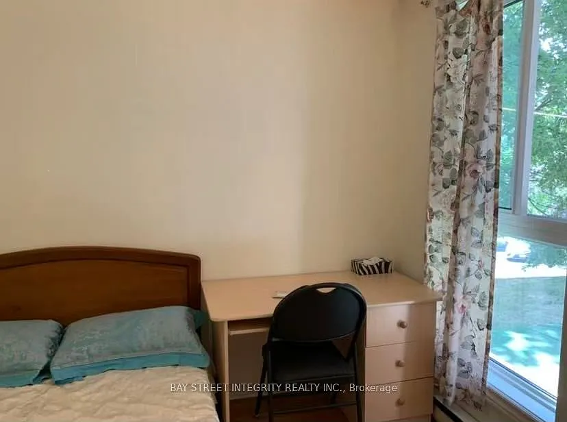 2 bed, $800 — Photo 1
