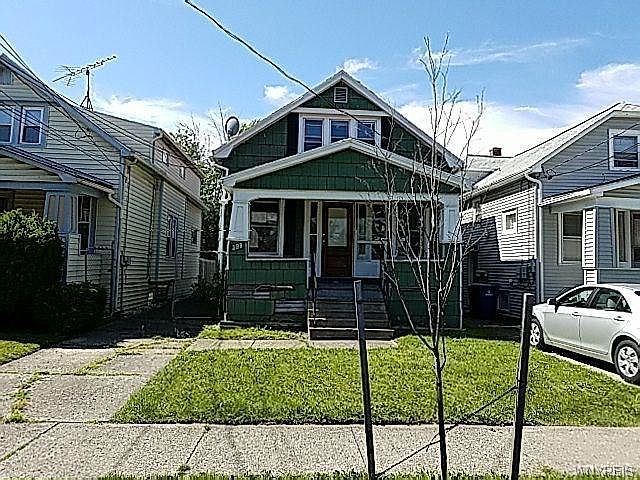 1st image of 399 Hewitt Ave