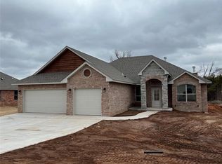 5539 Red Fox Run, Guthrie, OK 73044