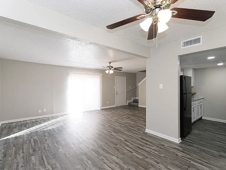 B2 - 2BD, 2BA - 1201SF - Dining Room
