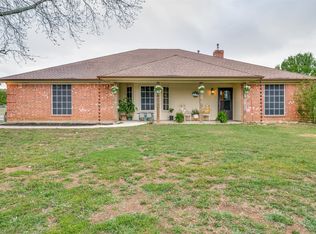 2213 Overland Dr, Bridgeport, TX 76426