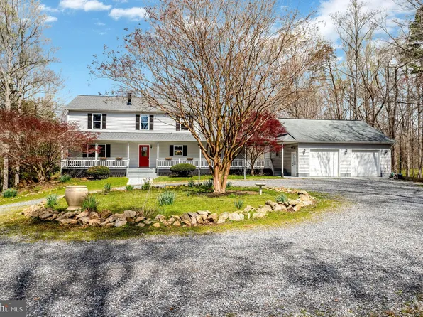 11131 Orlean Vista Dr, Marshall, VA 20115