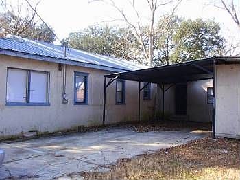 2nd image of 1192 Cahoon Rd S