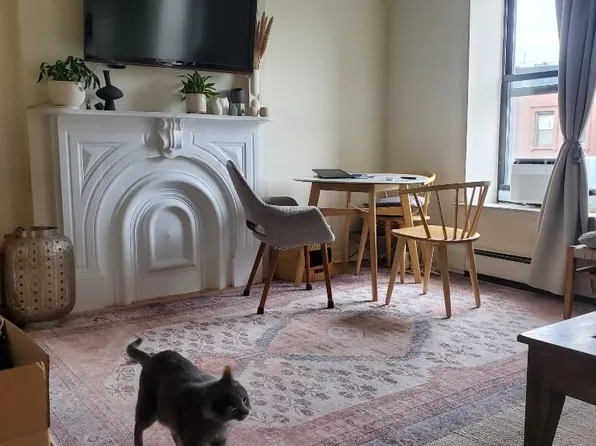 33 Saint John's Place image 1 of 10