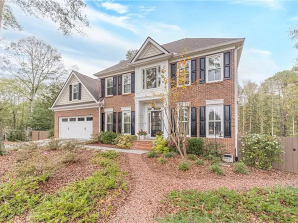 3217 Fieldcrest Rd, Loganville, GA 30052