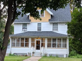 1437 Englewood Ave, Saint Paul, MN 55104