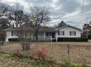 1602 Camelot Dr, Fayetteville, NC 28304