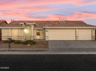 7631 S Laurel Willow Dr, Tucson, AZ 85747