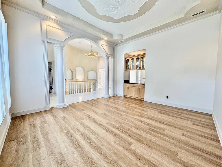 3014 NW Chapin Dr — Photo 8