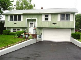 11 Greenfield Ln, Biddeford, ME 04005