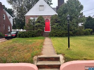 40 Sylvan Ave, Bergenfield, NJ 07621