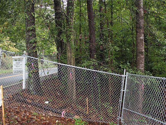 3rd image of 9280 Roberts Dr