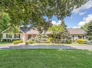 1722 Probert Rd, Jackson, MI 49203