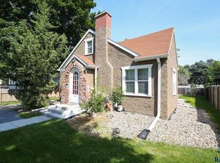 528 W 1st St, Sioux Falls, SD 57104