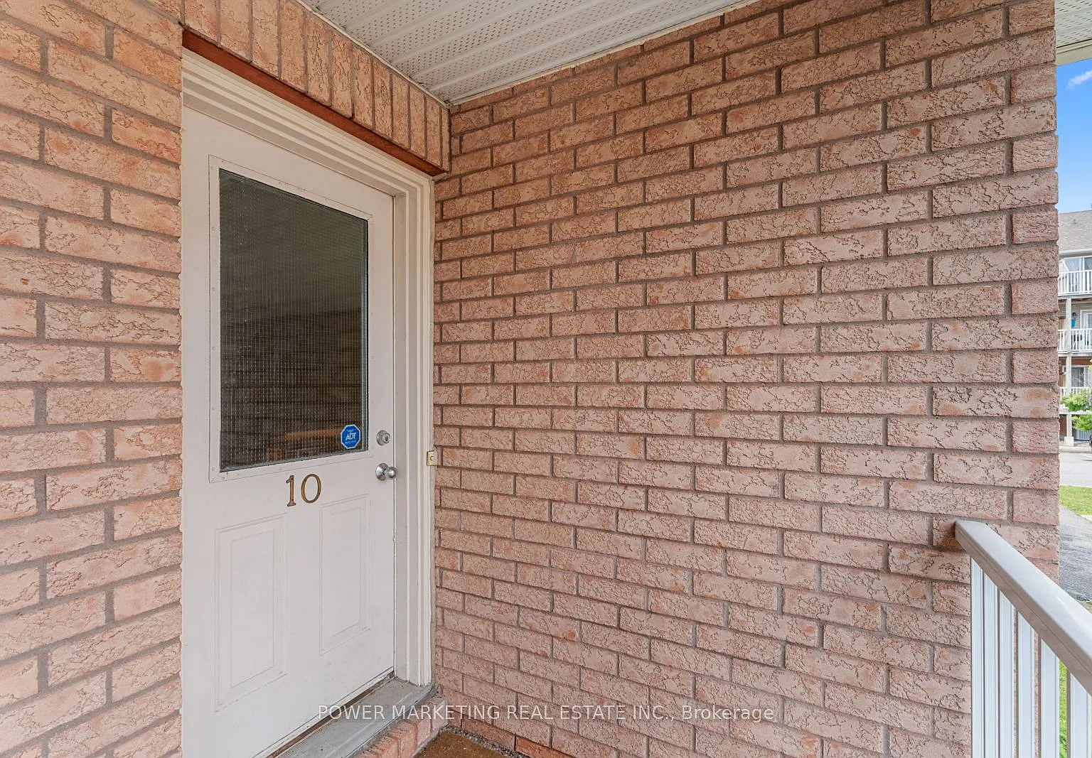 2 bed, $2,400 — Photo 4