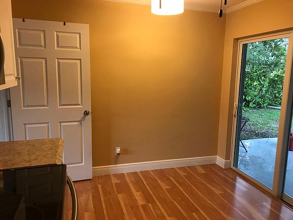 3rd image of 2680 SW 51st St