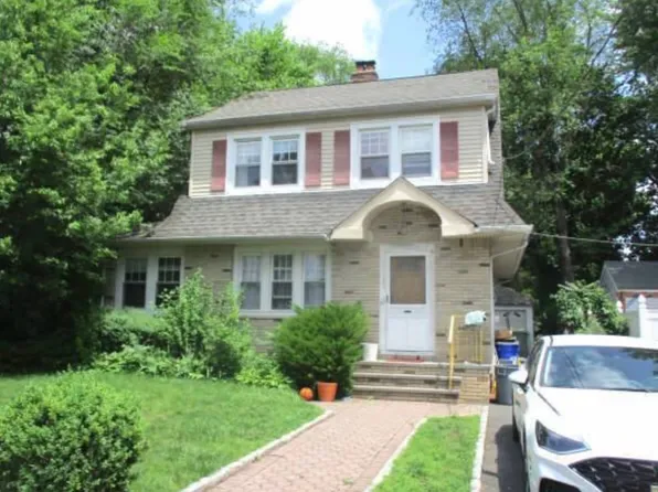 483 Cumberland Ave, Teaneck, NJ 07666