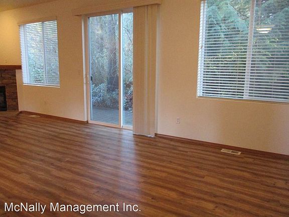 4th image of 7403 Larkspur Ct