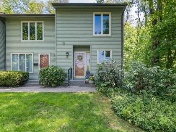 10 Walnut St Unit 10, Montague, MA 01351