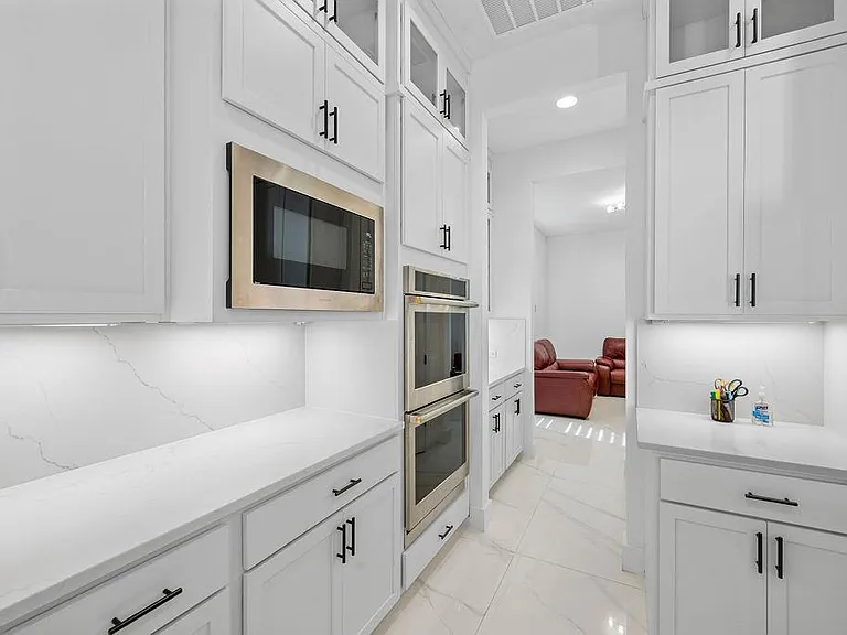 3304 Belted Galloway St — Photo 12