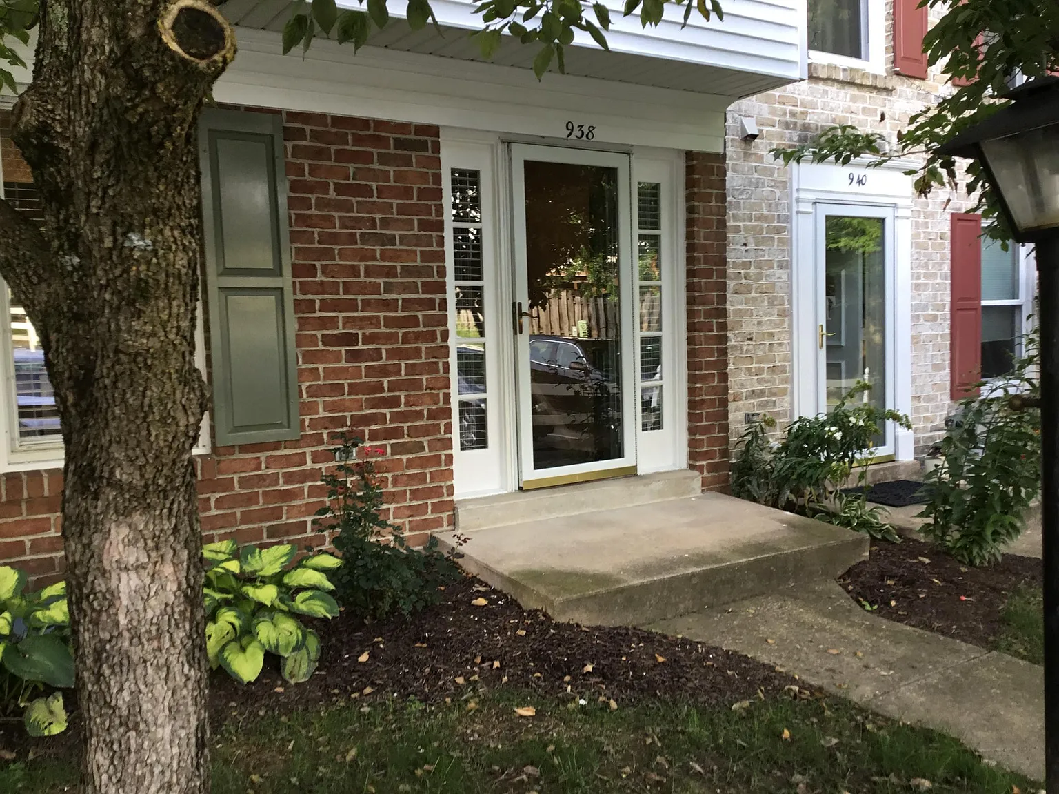 3 bed, 2.5 bath, 1440 sqft, $1,800 — Photo 2