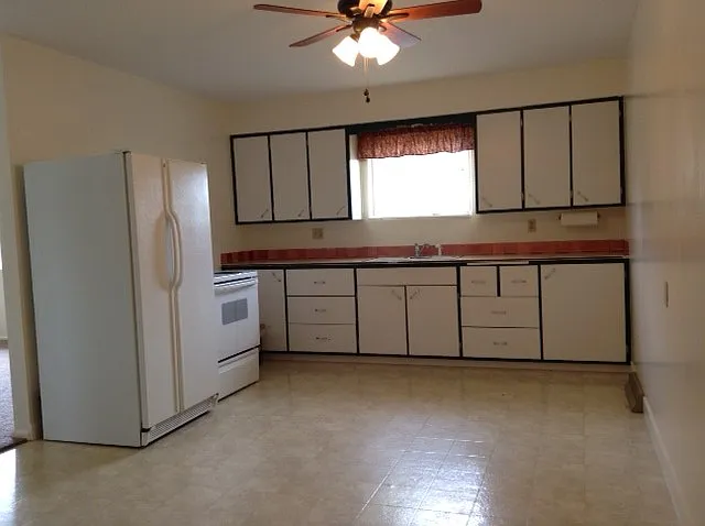 2160 Dewell Drive #2 — Photo 4