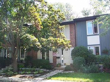 1st image of 31 Pioneer Park Pl