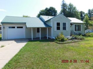 817 E 5th St N, Ladysmith, WI 54848