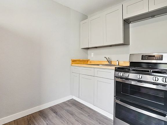 4th image of 2316 Washington Ave APT 101