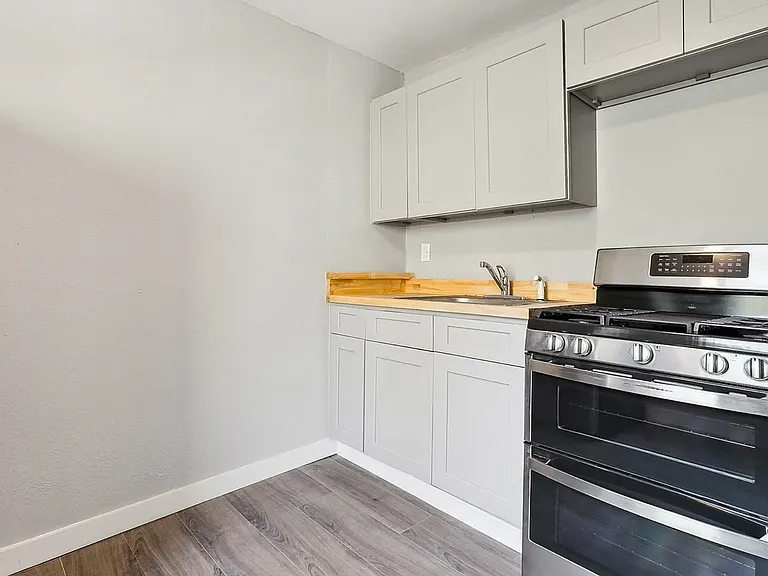 2316 Washington Ave #101 — Photo 4
