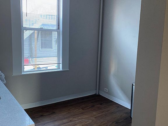 4th image of 110 Grand Blvd APT 1
