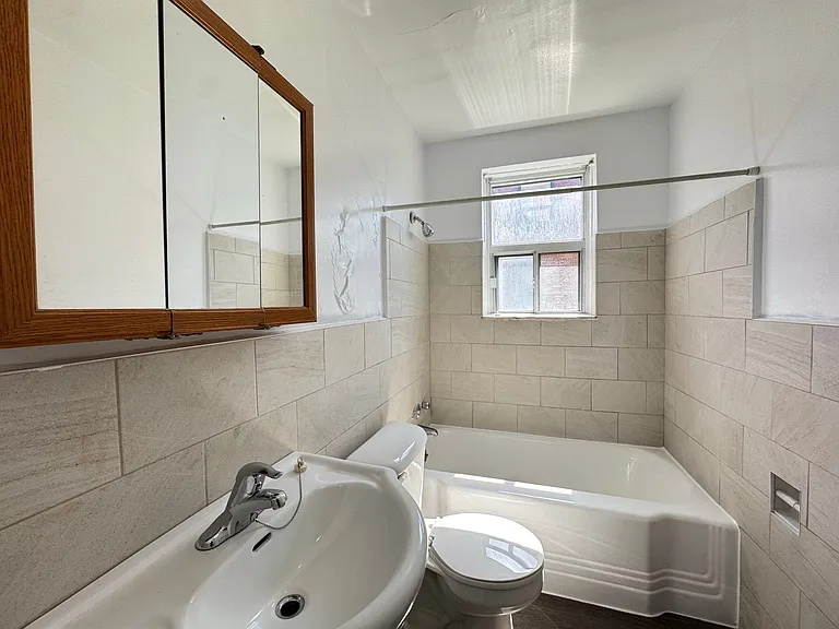 8 E 36th St #34 — Photo 13