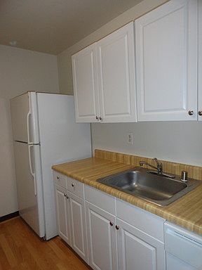 5th image of 12215 Braxfield Ct APT 11