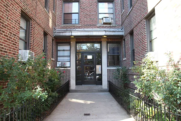 Rented by Sorelle Realty Group, LLC | media 16