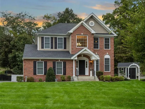 81 Moore Road, Hopewell Junction, NY 12533