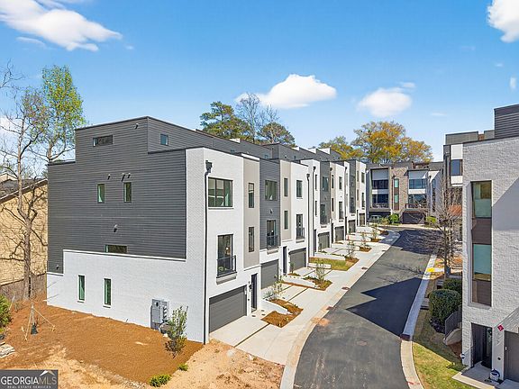 2nd image of 420 Cedar Dust Dr