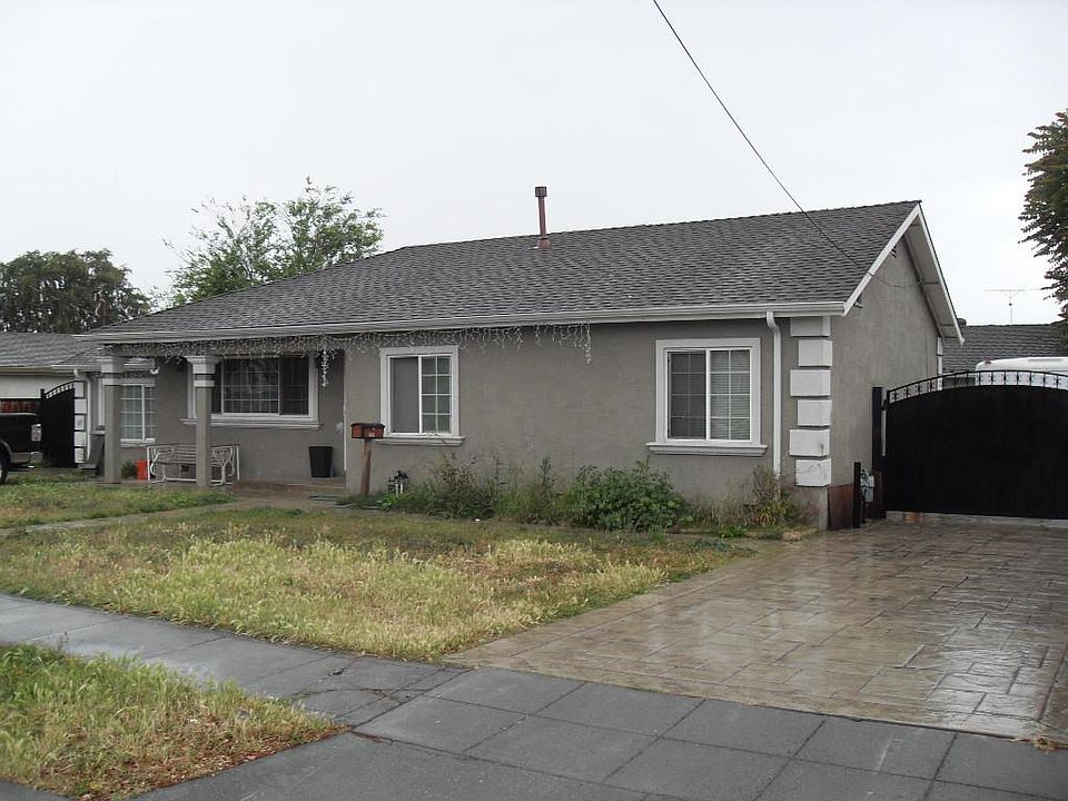 1st image of 297 Nancy Ln