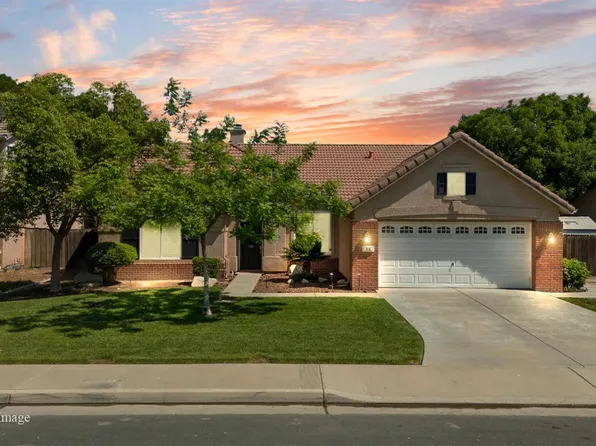 916 W Windsor Dr, Hanford, CA 93230