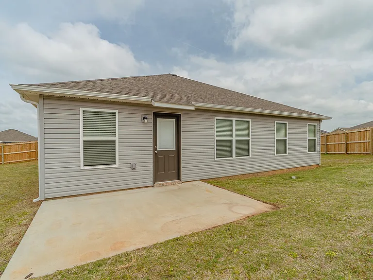 529 Woodcreek Loop — Photo 20