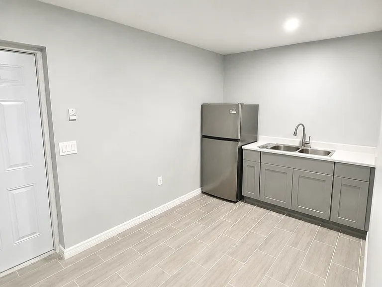 115 N Hampton Ave — Photo 21
