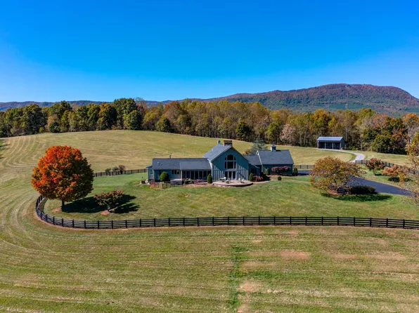1538 Blue Grass Trl, Lexington, VA 24450