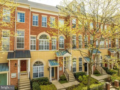 1885 Crescent Park Dr, Reston, VA, 20190