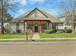 301 Rue Chateau, Ridgeland, MS 39157