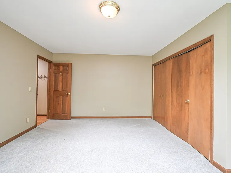 5959 Shallow Creek Dr — Photo 27