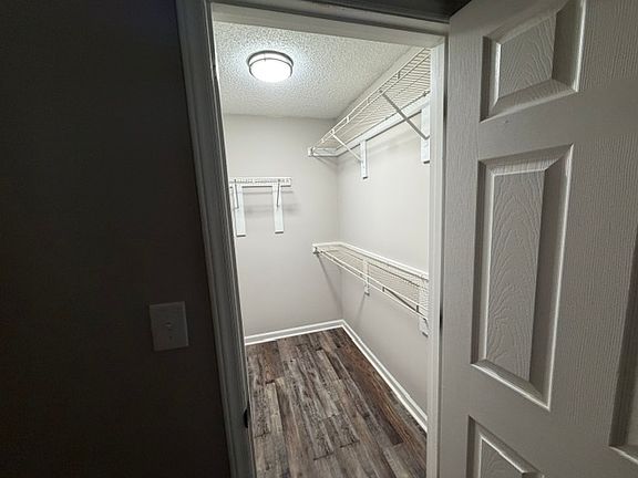 4th image of 22 Winter Cir