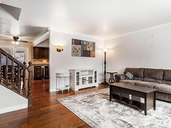 2nd image of 5574 S Harvey Heights Dr