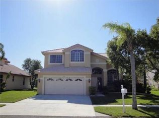 584 SW 180th Ave, Pembroke Pines, FL 33029