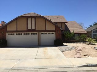 1 Buckskin Ct, Palmdale, CA 93551