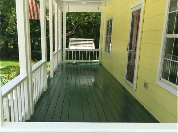 Covered porch 