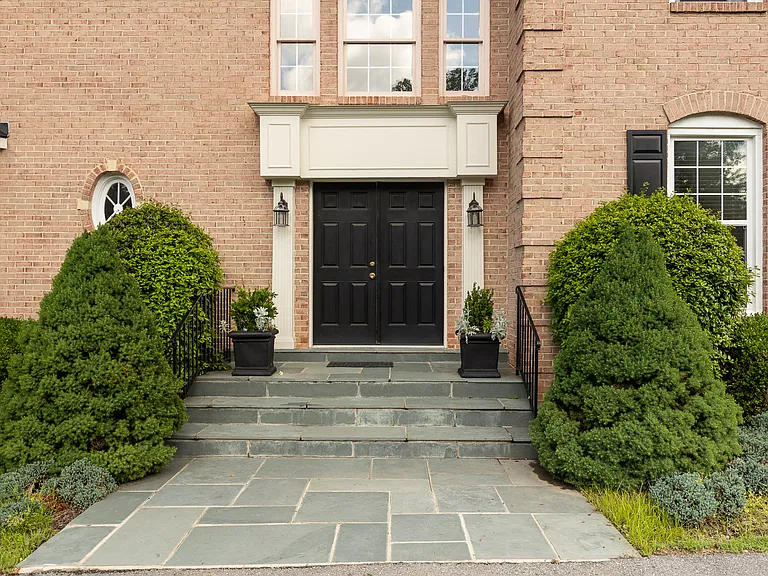 8809 Saunders Ln — Photo 61